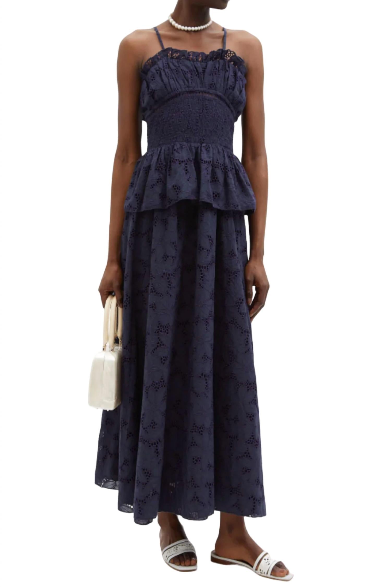 Платье Amara в темно-синем цвете LUG VON SIGA
Платье Amara в темно-синем цвете LUG VON SIGA