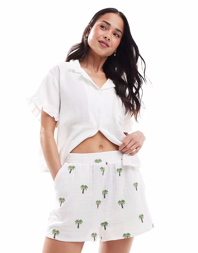 Stradivarius - Шорты с принтом пальмы
Stradivarius - Шорты с принтом пальмы