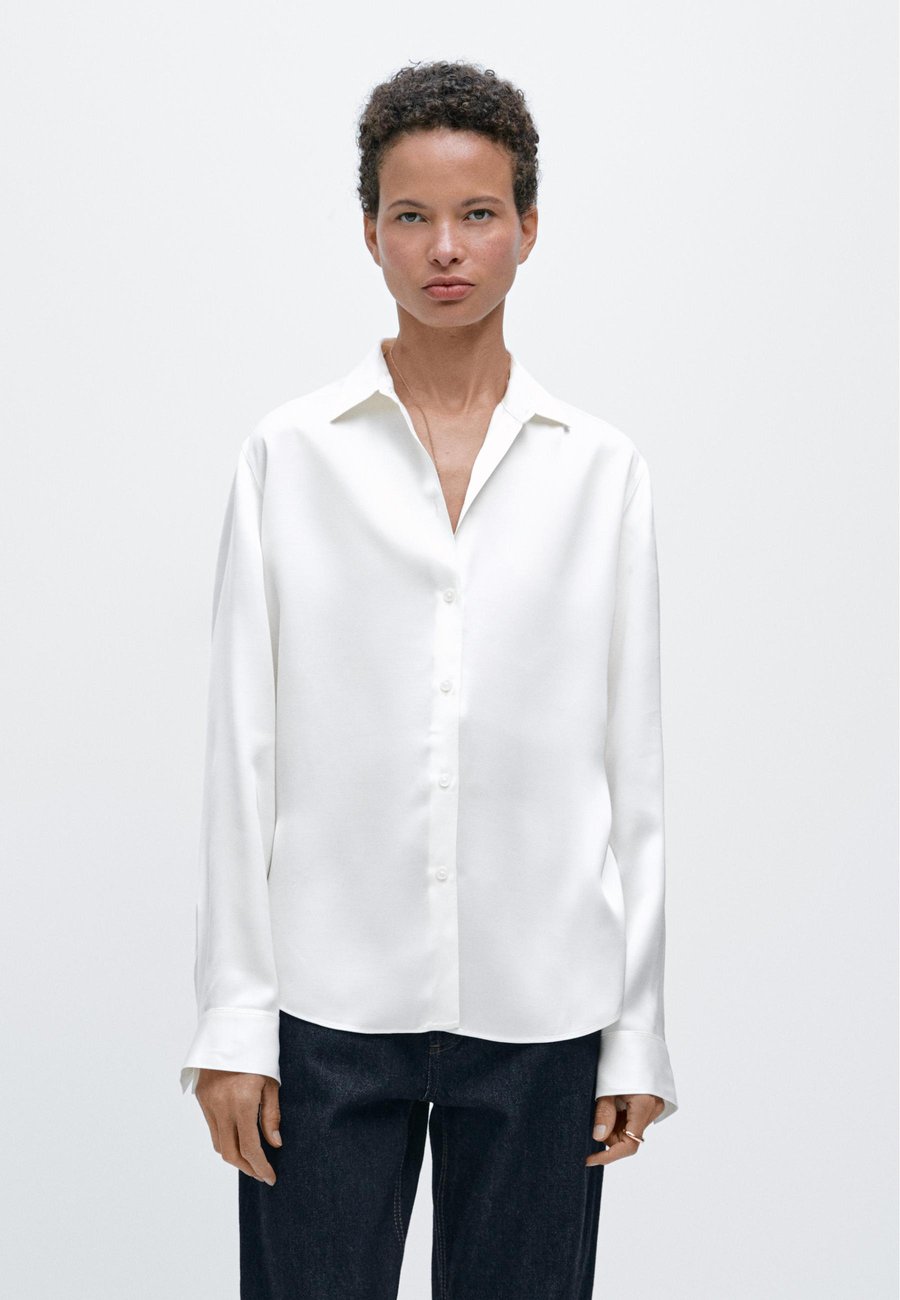 Блуза Massimo Dutti FLOWING SATIN LONG SLEEVE, White Denim
Блуза Massimo Dutti FLOWING SATIN LONG SLEEVE, White Denim