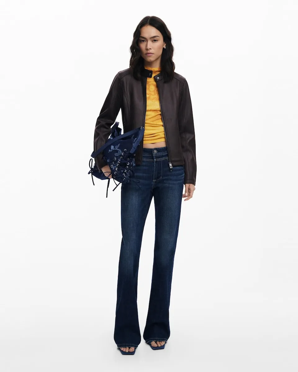 Женская куртка-бомбер из комбинированной кожи Desigual, коричневый
Женская куртка-бомбер из комбинированной кожи Desigual, коричневый