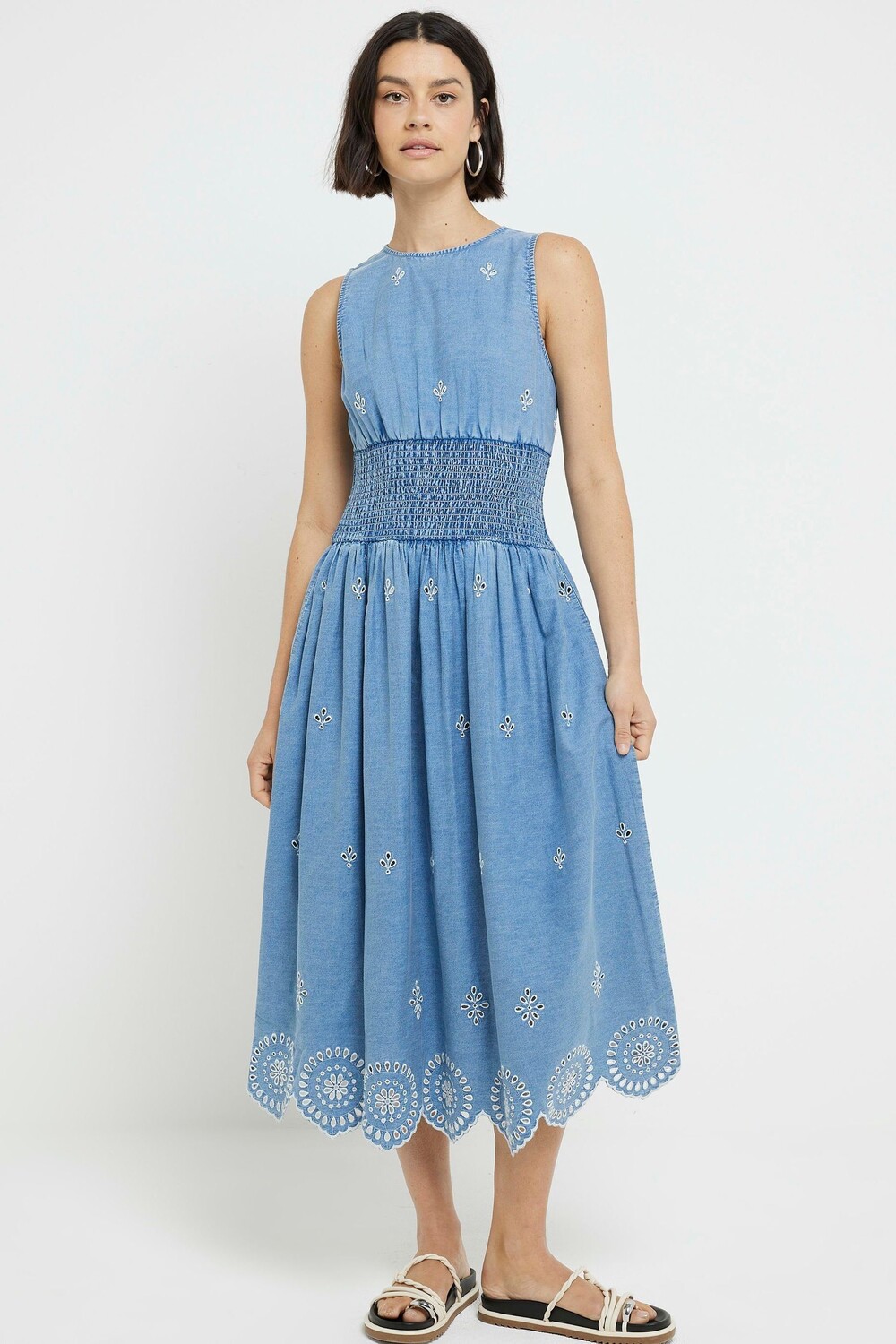 Джинсовое платье миди с завышенной талией River Island, синий
Джинсовое платье миди с завышенной талией River Island, синий