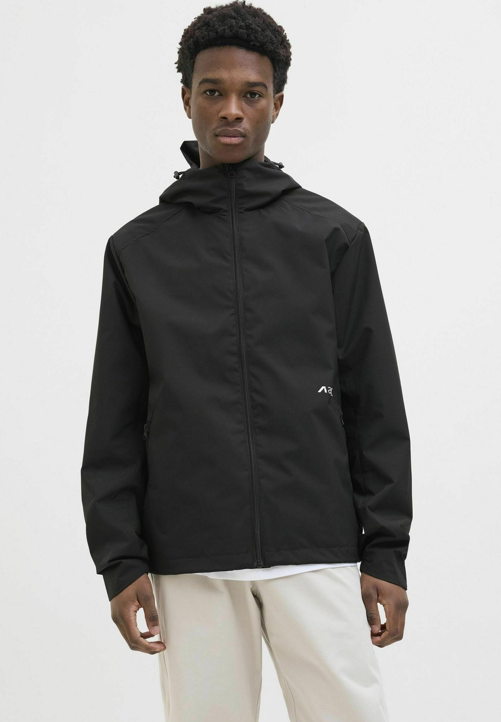 Куртка для активного отдыха ÜBERGANGS aprel, черный
Куртка для активного отдыха ÜBERGANGS aprel, черный