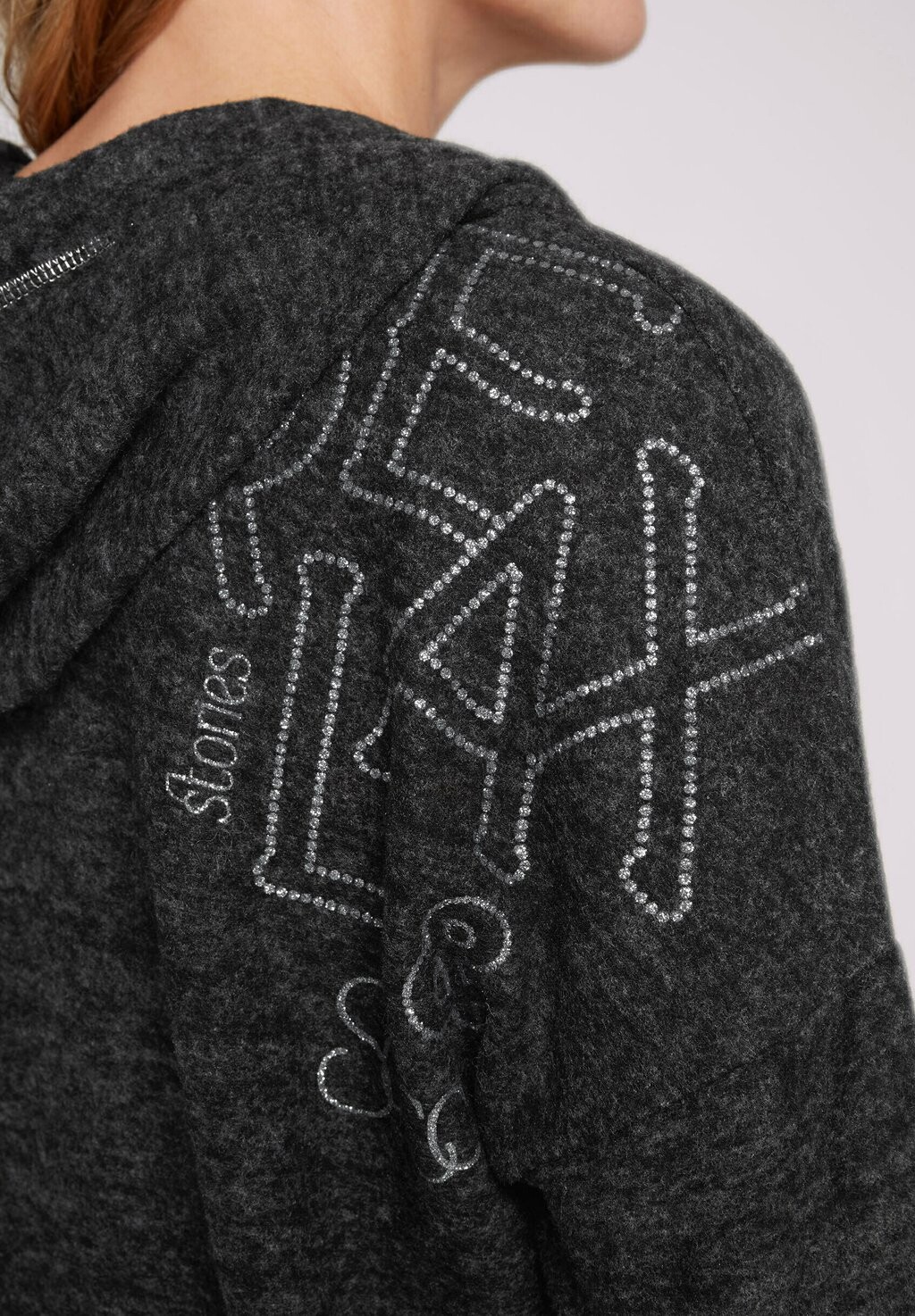 Толстовка с капюшоном SOCCX KAPUZENPULLOVER AUS FLAUSCHSTRICK Soccx, черный
Толстовка с капюшоном SOCCX KAPUZENPULLOVER AUS FLAUSCHSTRICK Soccx, черный