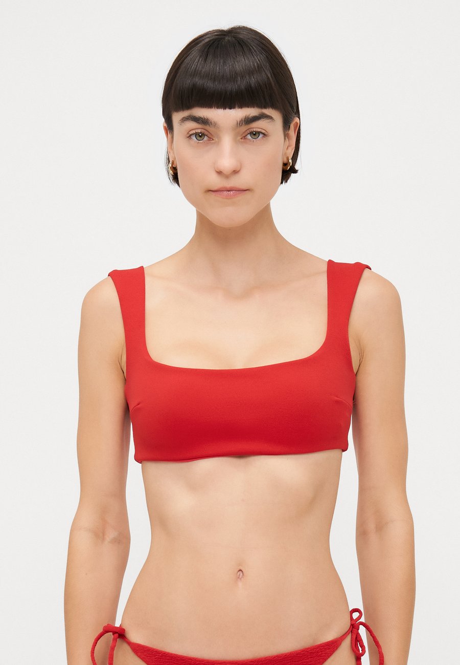 Топ бикини Haight Bikini top, Red, Красный, Топ бикини Haight Bikini top, Red
Топ бикини Haight Bikini top, Red, Красный, Топ бикини Haight Bikini top, Red