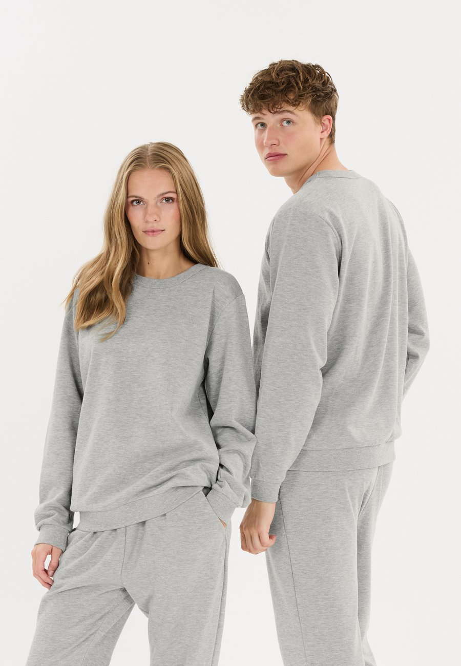 Толстовка Endurance Sweatshirt, Light Grey Melange/Light Grey
Толстовка Endurance Sweatshirt, Light Grey Melange/Light Grey