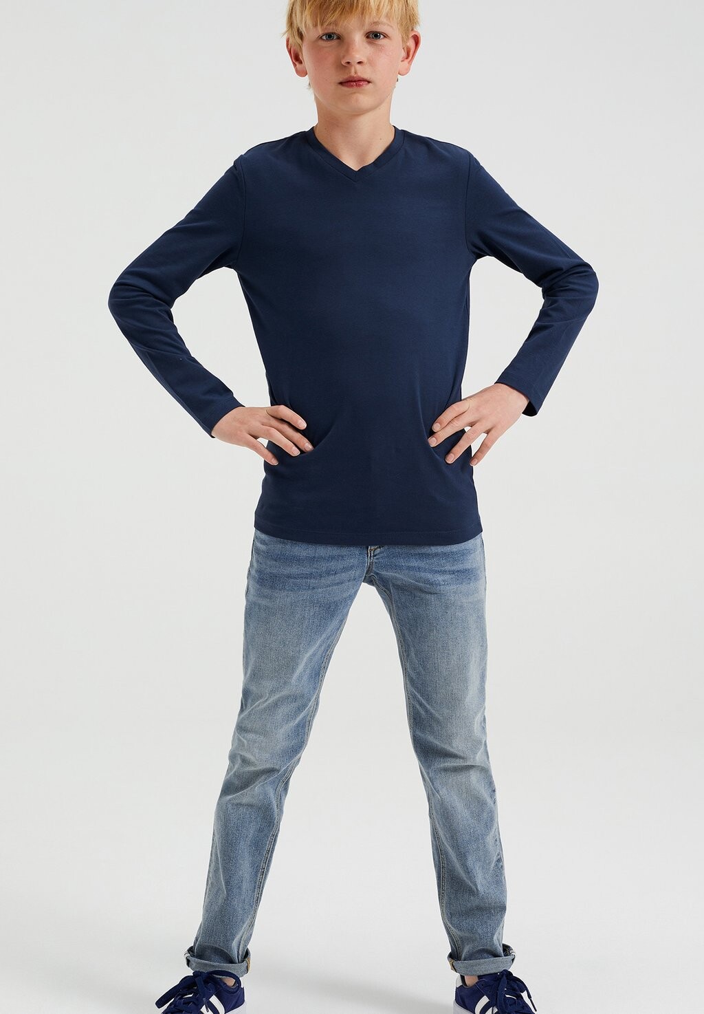 Рубашка с длинным рукавом MET V-HALS WE Fashion, цвет blue
Рубашка с длинным рукавом MET V-HALS WE Fashion, цвет blue