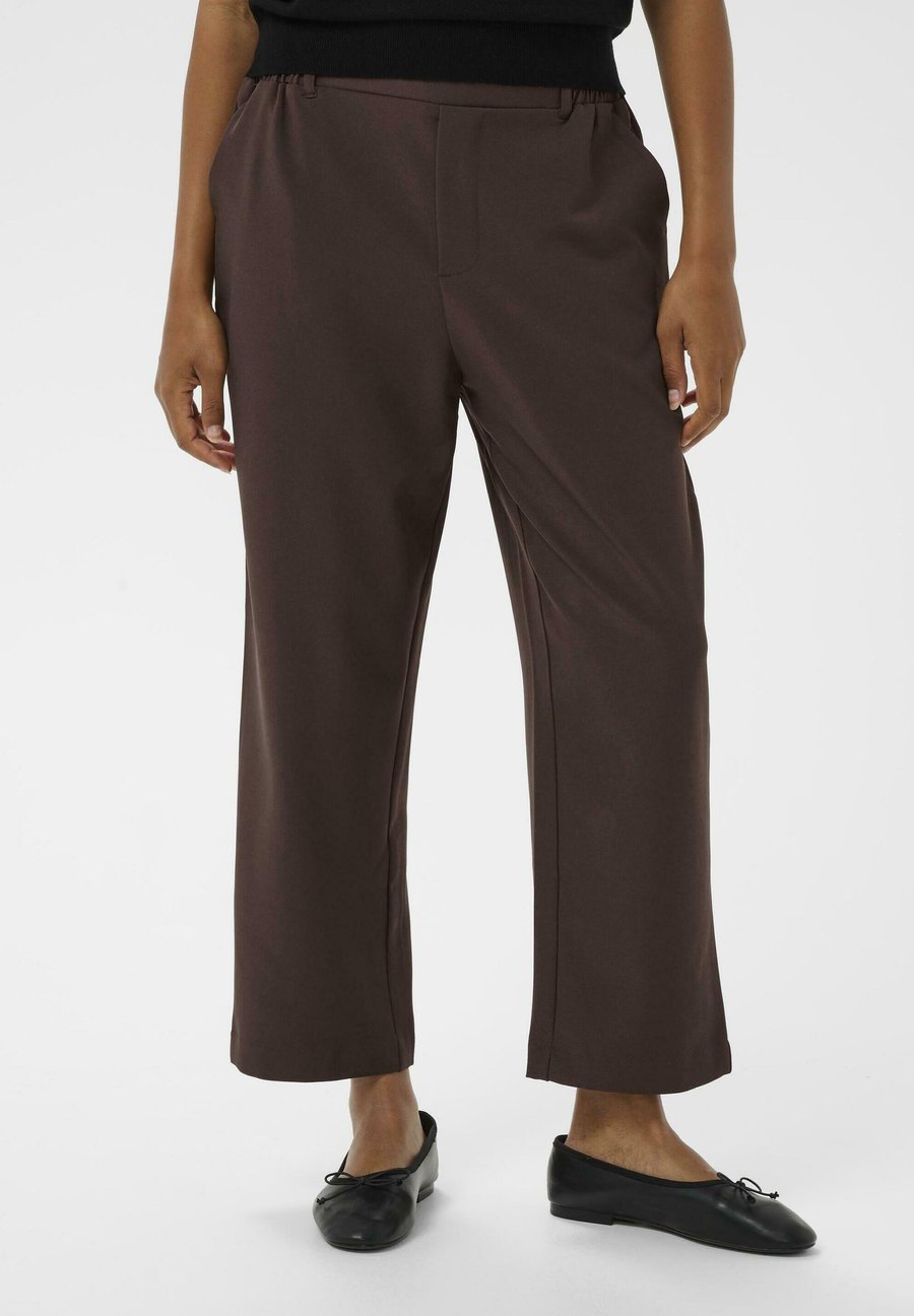 Брюки Kaffe KABEATRICE CROPPED PANTS, Seal Brown/Dark Brown
Брюки Kaffe KABEATRICE CROPPED PANTS, Seal Brown/Dark Brown