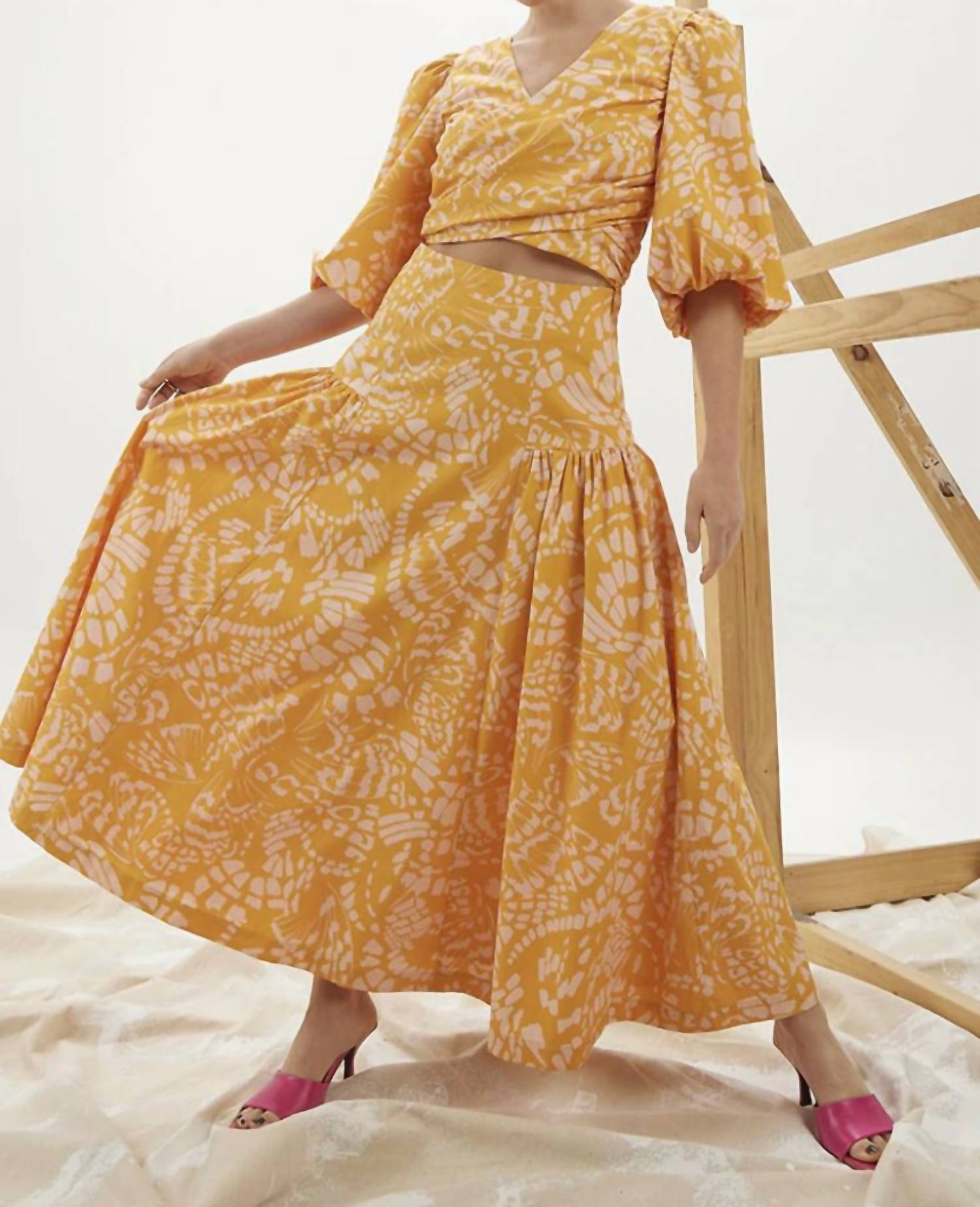 Платье миди Monarch MON RENN
Платье миди Monarch MON RENN