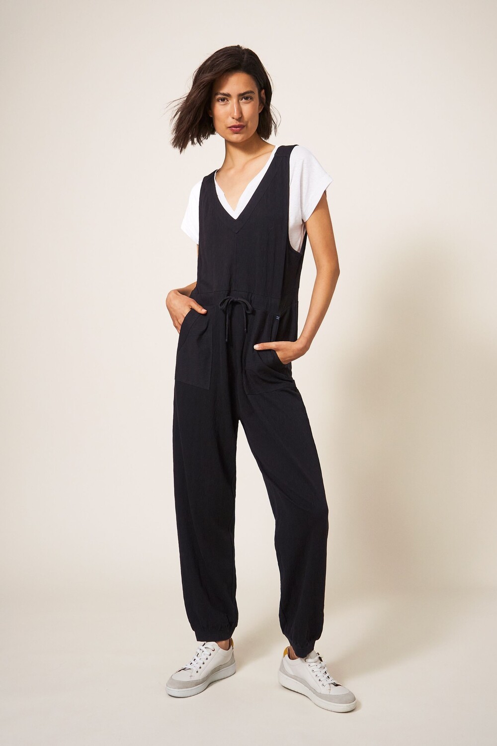 Комбинезон Lainey из джерси White Stuff, черный
Комбинезон Lainey из джерси White Stuff, черный