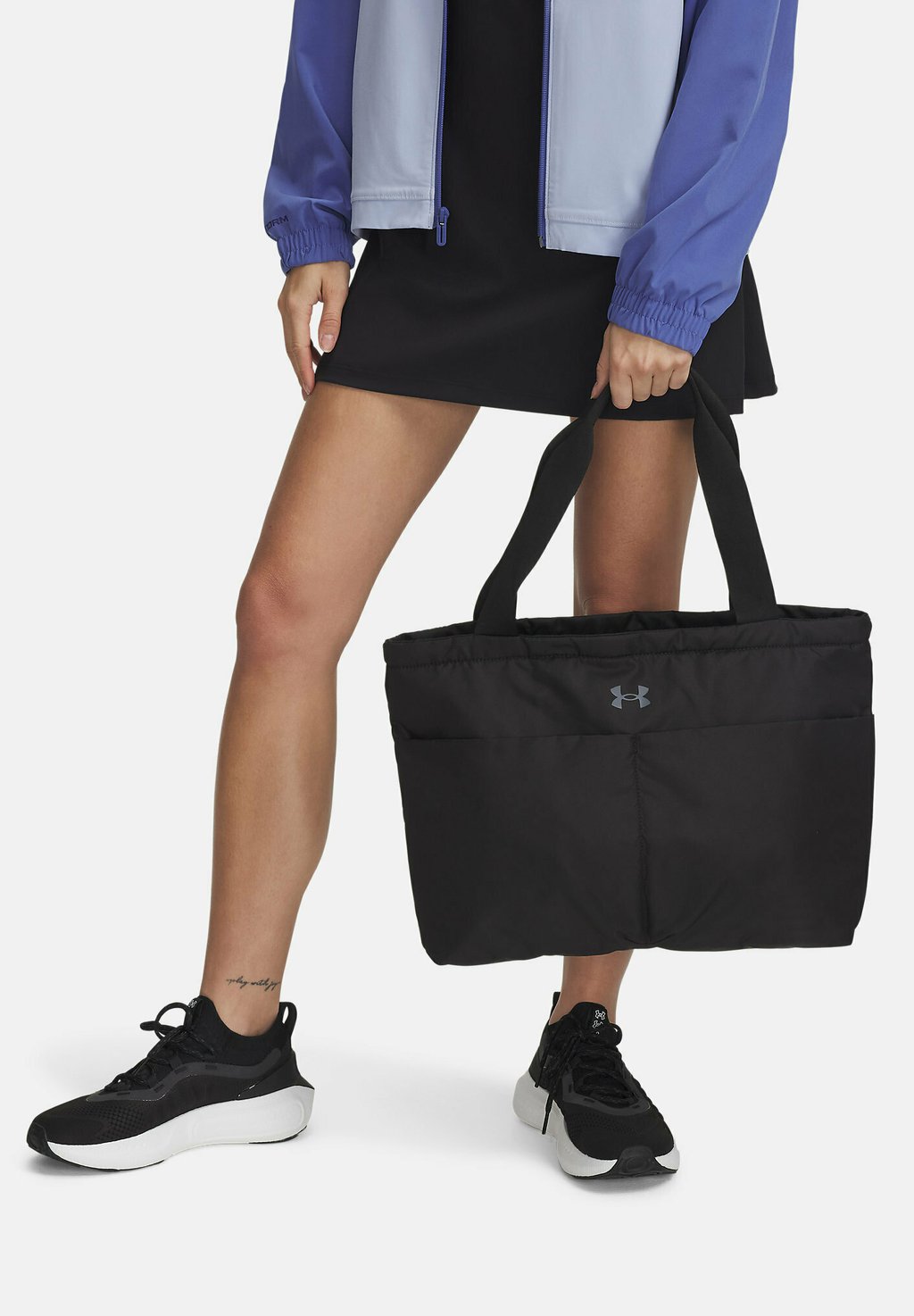 Спортивная сумка STUDIO LITE Under Armour, черный
Спортивная сумка STUDIO LITE Under Armour, черный