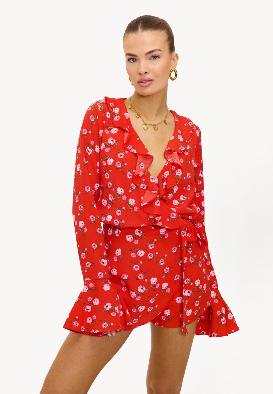 Комбинезон LOAVIES UNDERNEATH THE PINES, Flowers Small Red/Red
Комбинезон LOAVIES UNDERNEATH THE PINES, Flowers Small Red/Red