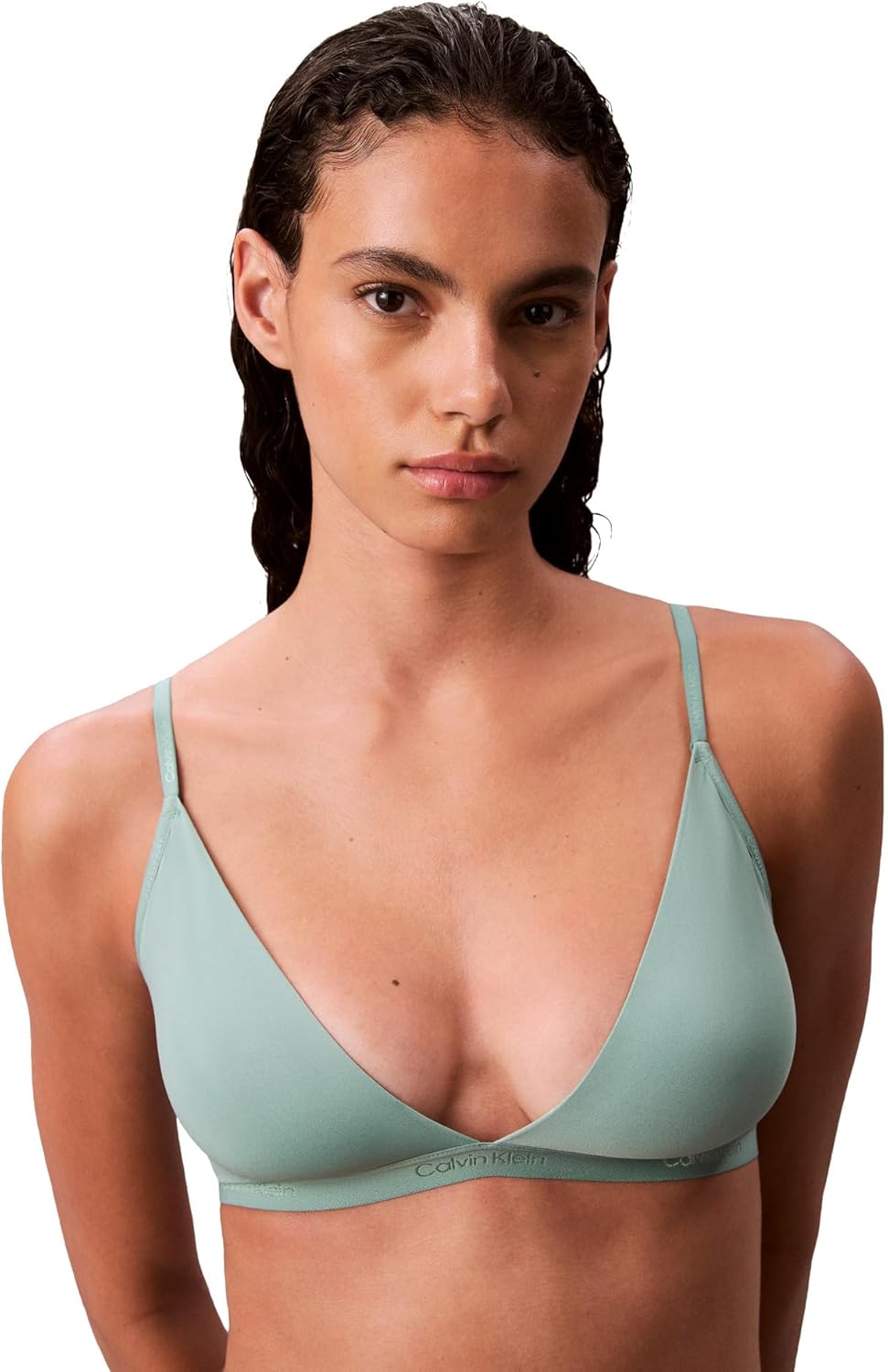 Женский бюстгальтер-бралетт Calvin Klein Form to Body с легкой подкладкой и треугольными чашечками, Charming Green
Женский бюстгальтер-бралетт Calvin Klein Form to Body с легкой подкладкой и треугольными чашечками, Charming Green