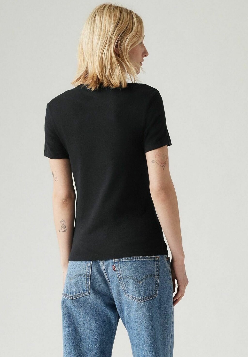 Футболка с принтом ESSENTIAL Levi's, цвет Caviar
Футболка с принтом ESSENTIAL Levi's, цвет Caviar
