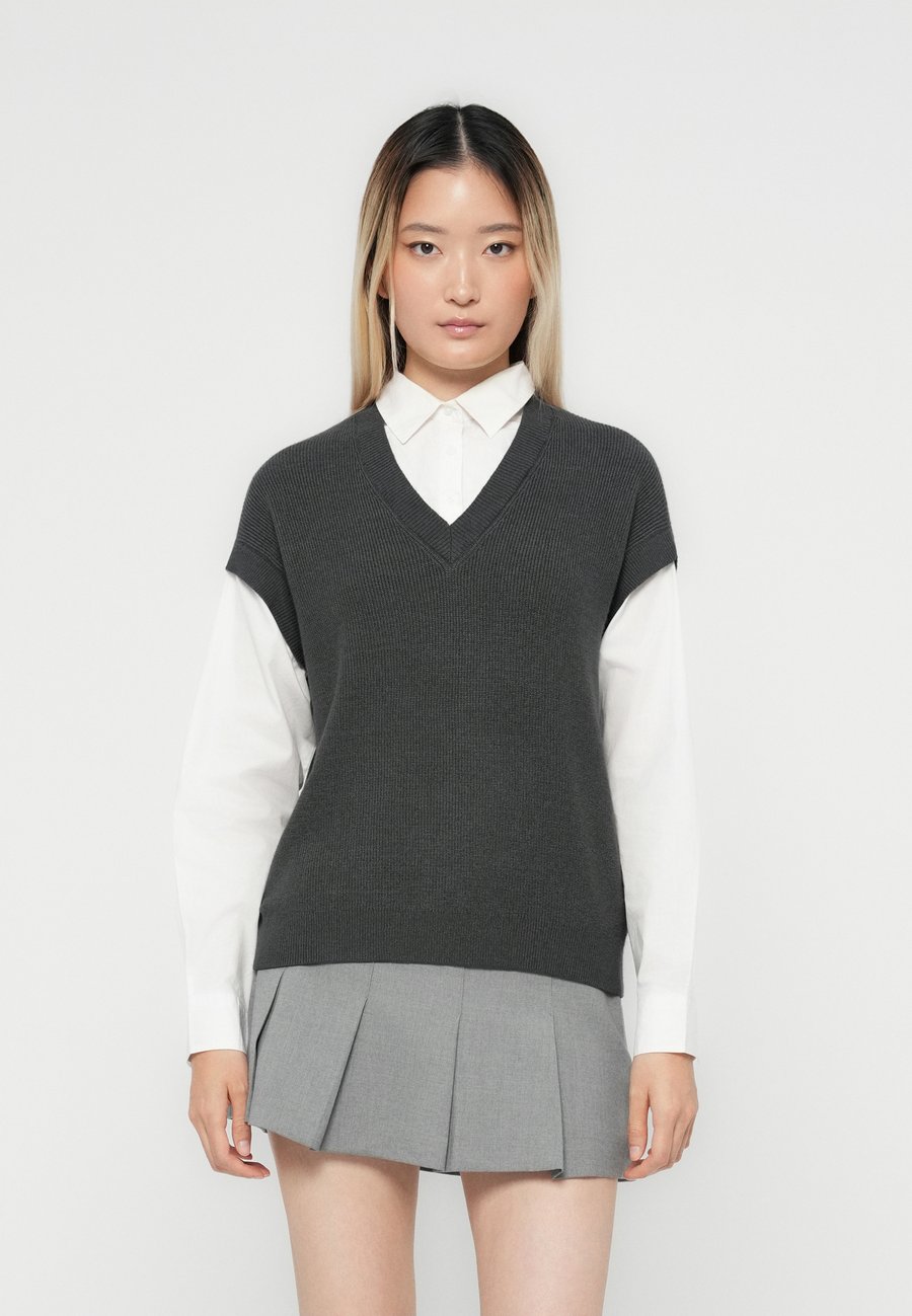 Джемпер ONLY ONLPAYSON, Dark Grey/Cloud Dancer/Dark Grey
Джемпер ONLY ONLPAYSON, Dark Grey/Cloud Dancer/Dark Grey