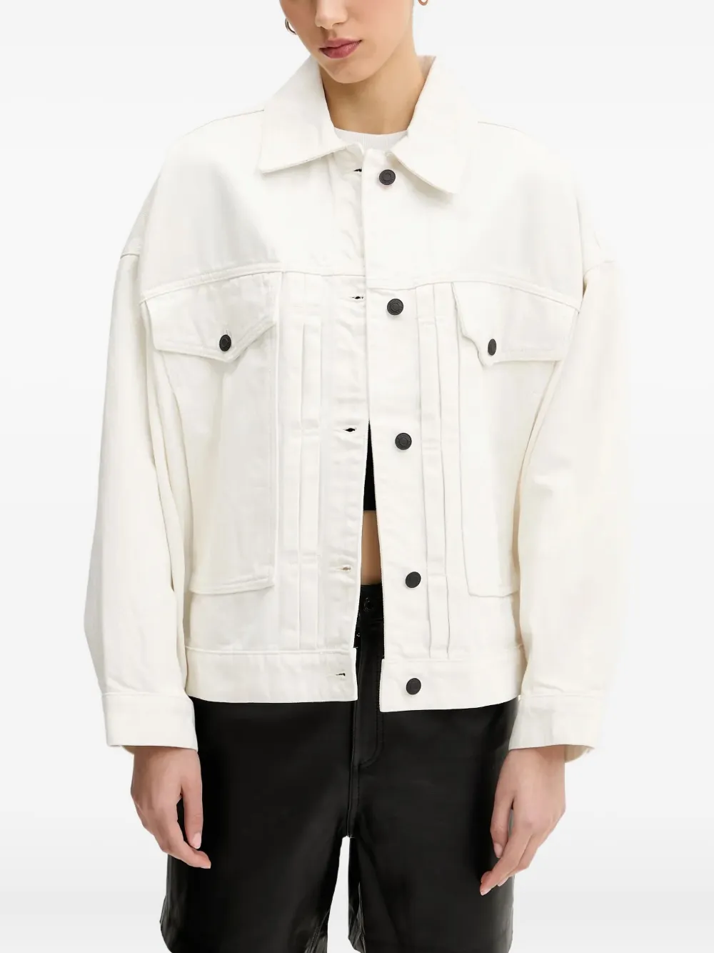 Джинсовая куртка с накладными карманами HUGO, белый
Джинсовая куртка с накладными карманами HUGO, белый