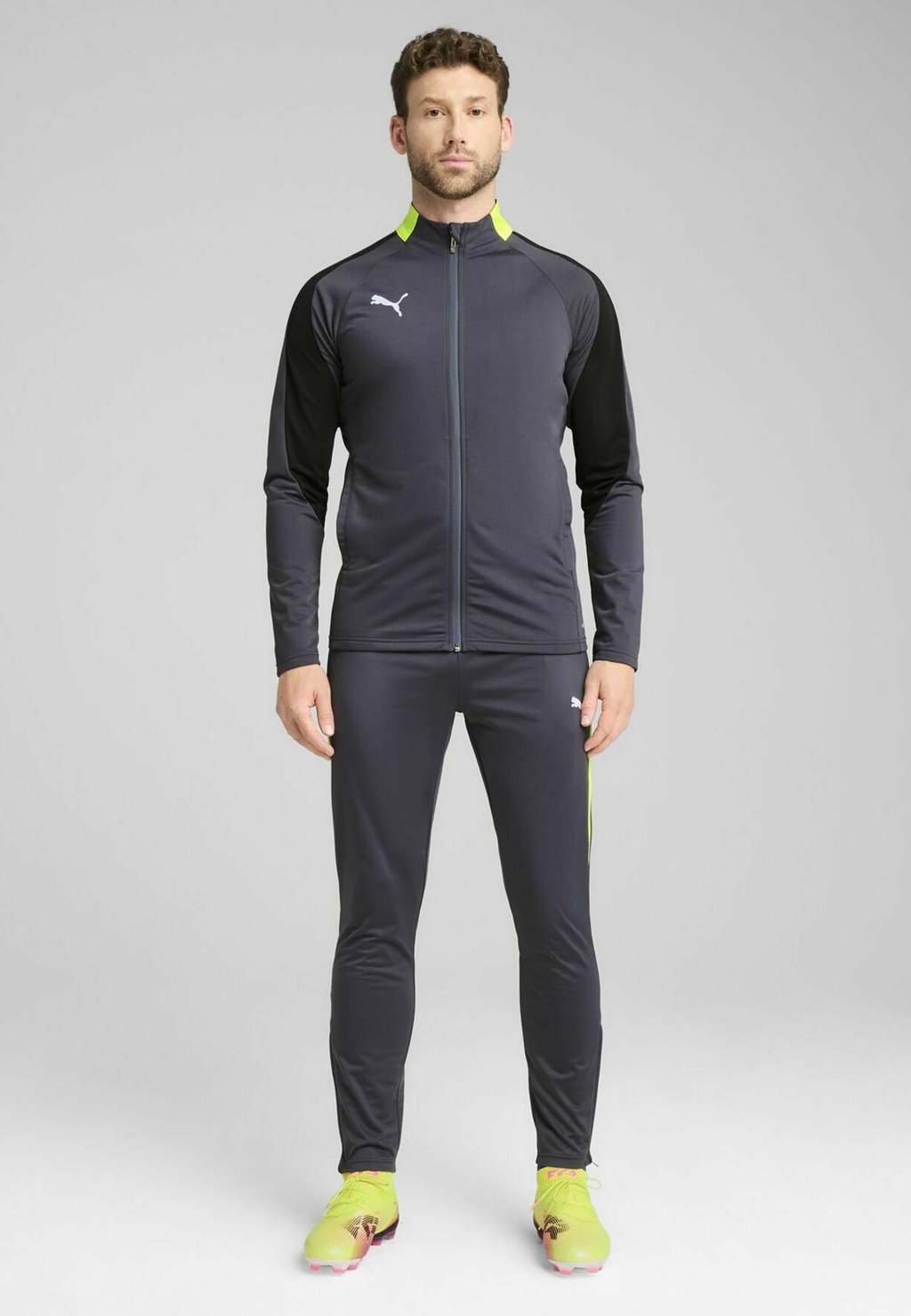 Спортивный костюм INDIVIDUALLIGA SET Puma, серый
Спортивный костюм INDIVIDUALLIGA SET Puma, серый