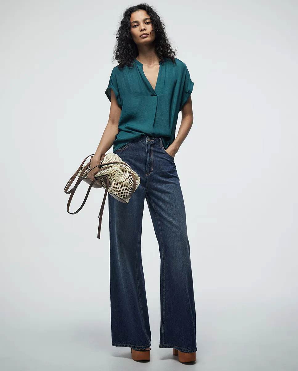 Топ с вырезом-каплей Sfera, темно-зеленый 
Топ с вырезом-каплей Sfera, темно-зеленый