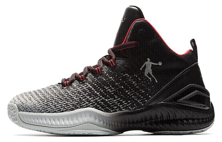 Баскетбольные кроссовки мужские среднего размера, черные/красные Qiaodan
Баскетбольные кроссовки мужские среднего размера, черные/красные Qiaodan