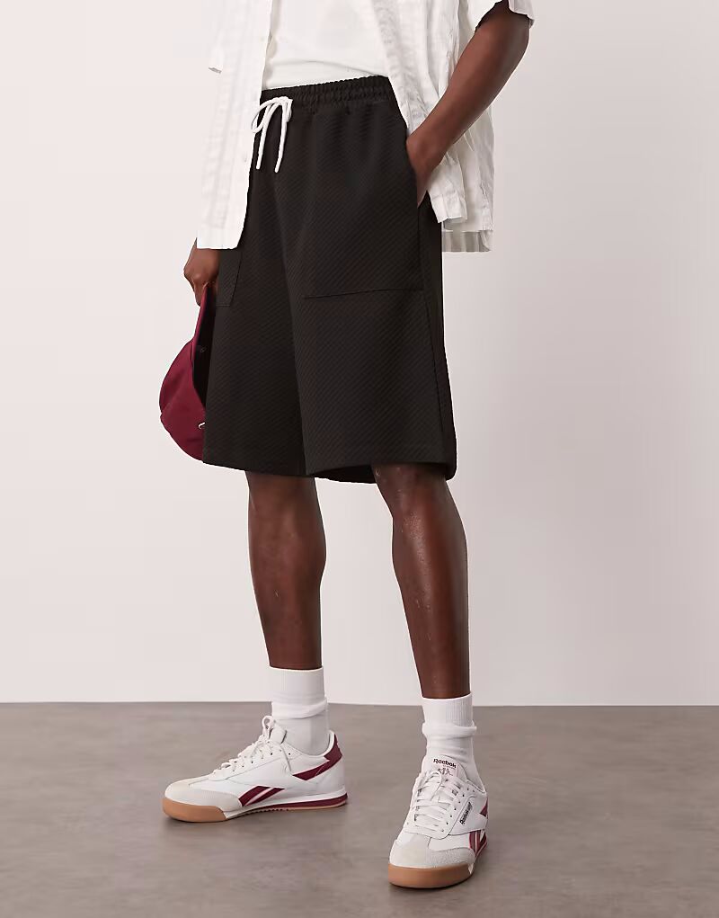 Плотные саржевые шорты ASOS DESIGN черного цвета
Плотные саржевые шорты ASOS DESIGN черного цвета