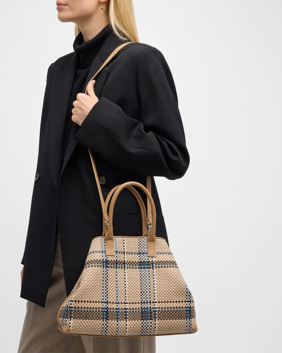 Маленькая плетеная кожаная сумка Ai с ручкой сверху Akris
Маленькая плетеная кожаная сумка Ai с ручкой сверху Akris