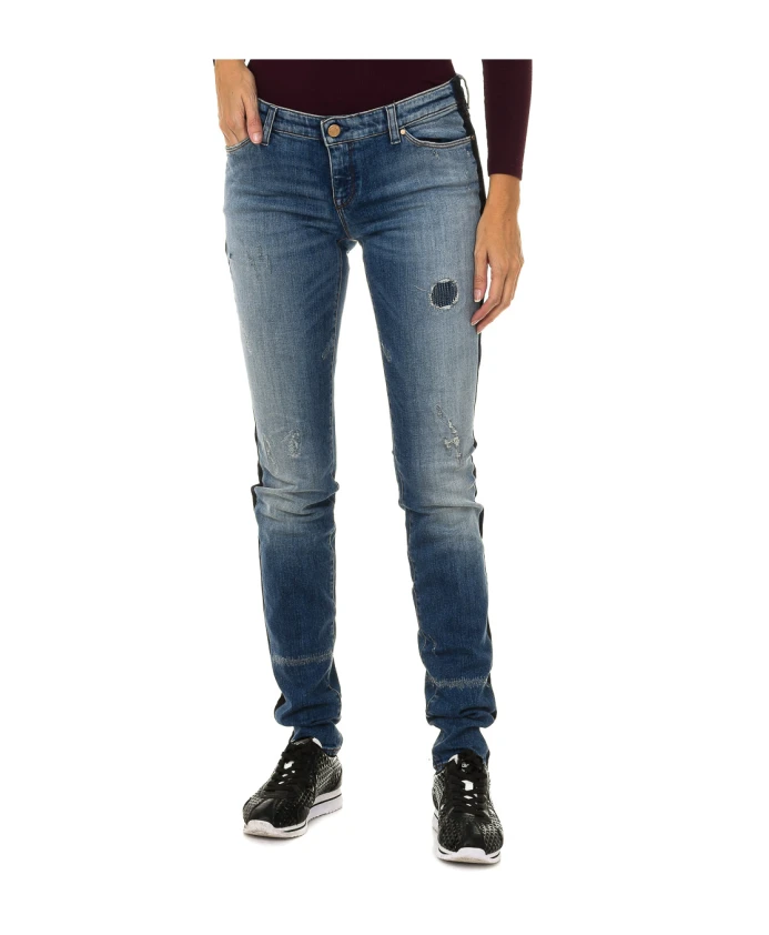 Рваные узкие джинсы Armani Jeans, синий
Рваные узкие джинсы Armani Jeans, синий