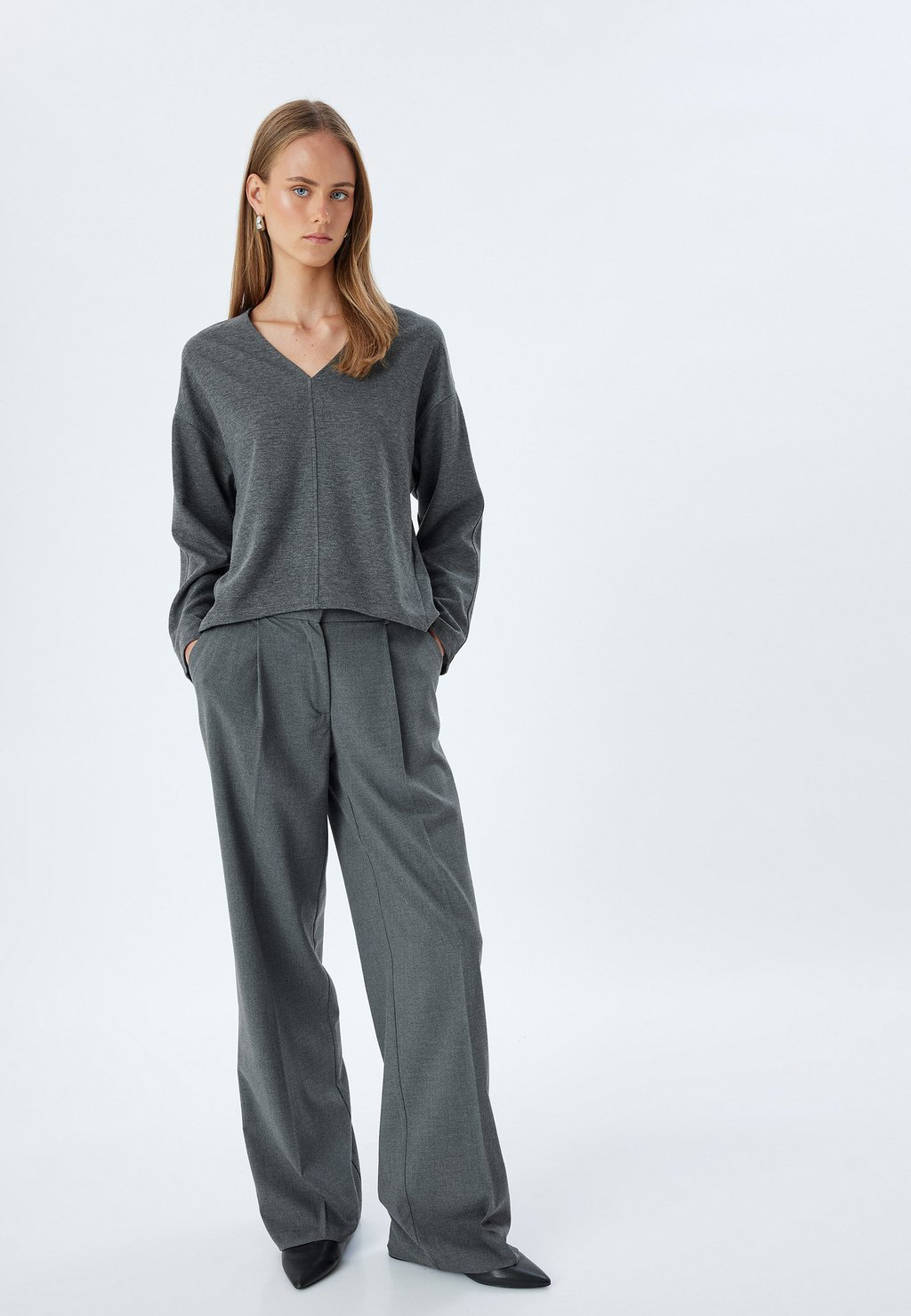 Толстовка V NECK Koton, антрацит 
Толстовка V NECK Koton, антрацит