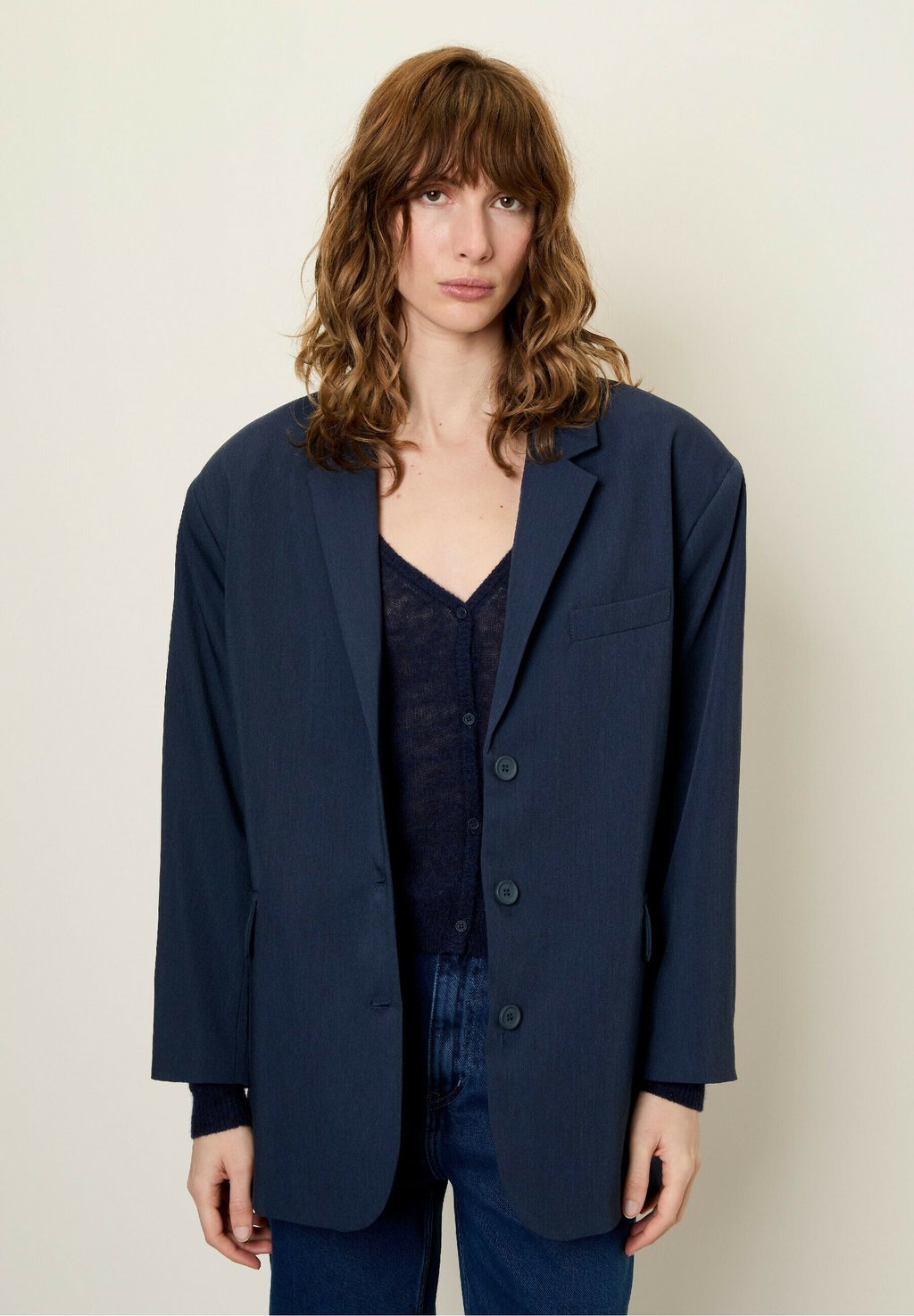 Блейзер KABIRD American Vintage, черный
Блейзер KABIRD American Vintage, черный