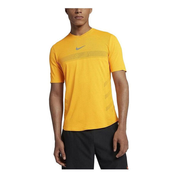 Футболка Nike Court Rafa Aeroreact Short Sleeve T-Shirt 'Yellow', желтый
Футболка Nike Court Rafa Aeroreact Short Sleeve T-Shirt 'Yellow', желтый