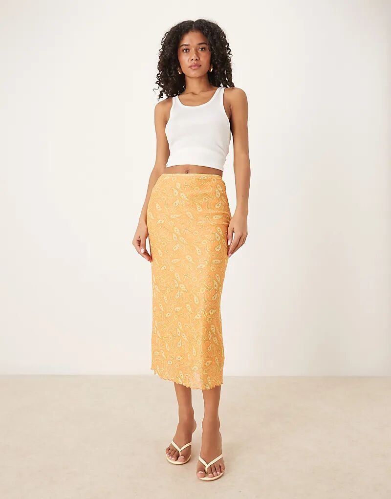 Гламурная юбка миди с низкой посадкой из сетки с узором пейсли оранжевого и оливкового цвета
Гламурная юбка миди с низкой посадкой из сетки с узором пейсли оранжевого и оливкового цвета