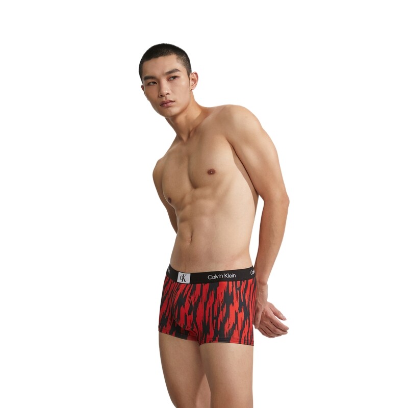 Calvin Klein Мужские боксеры, цвет ACN-Carmine
Calvin Klein Мужские боксеры, цвет ACN-Carmine