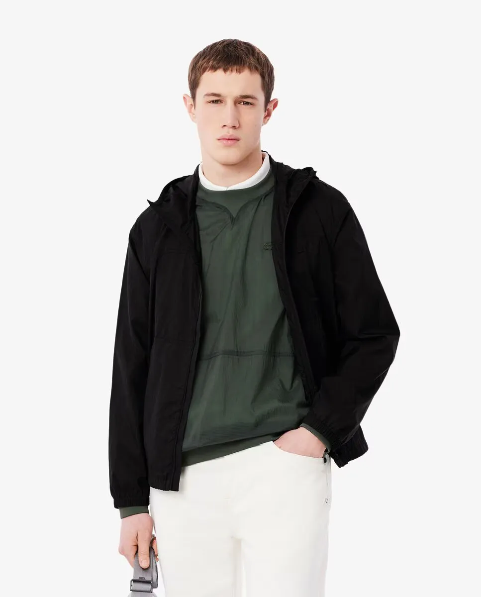 Мужская куртка из водоотталкивающего нейлона черного цвета, легко упаковывается Lacoste, черный
Мужская куртка из водоотталкивающего нейлона черного цвета, легко упаковывается Lacoste, черный