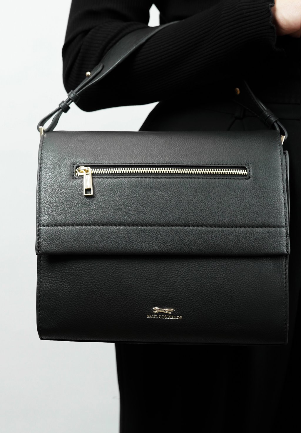 Сумка VIVIAN Paul Costelloe, черный
Сумка VIVIAN Paul Costelloe, черный