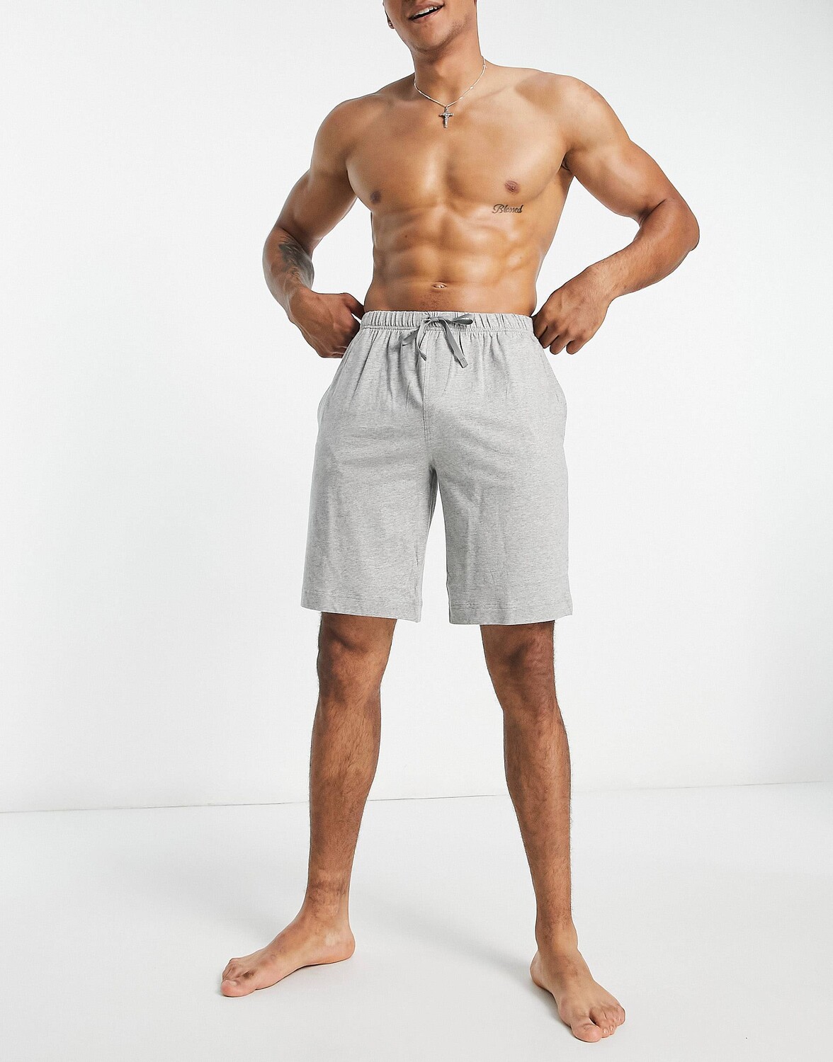 Серые шорты для отдыха Polo Ralph Lauren
Серые шорты для отдыха Polo Ralph Lauren