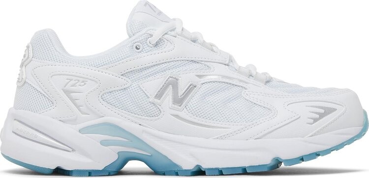 Кроссовки New Balance 725v1 'White Team Carolina', белый
Кроссовки New Balance 725v1 'White Team Carolina', белый