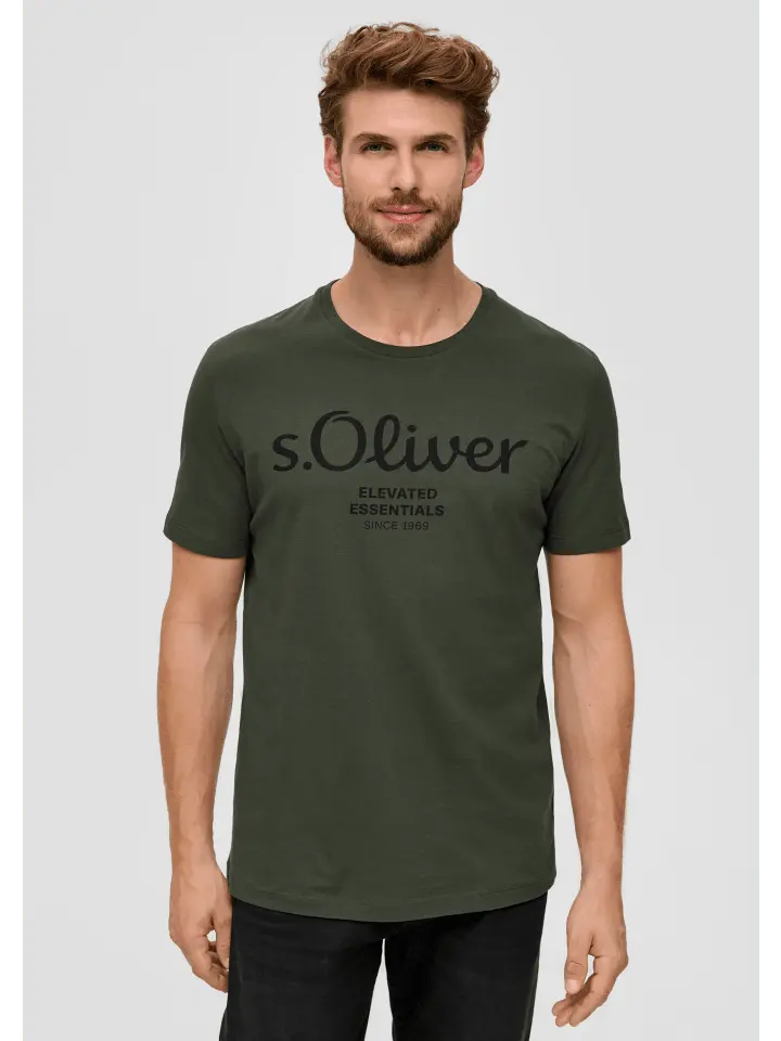 Футболка s.Oliver, оливковый 
Футболка s.Oliver, оливковый