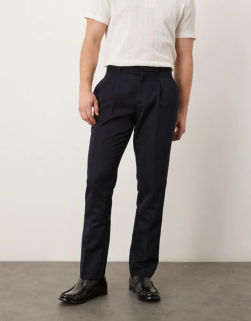 Узкие брюки ASOS DESIGN темно-синего цвета
Узкие брюки ASOS DESIGN темно-синего цвета