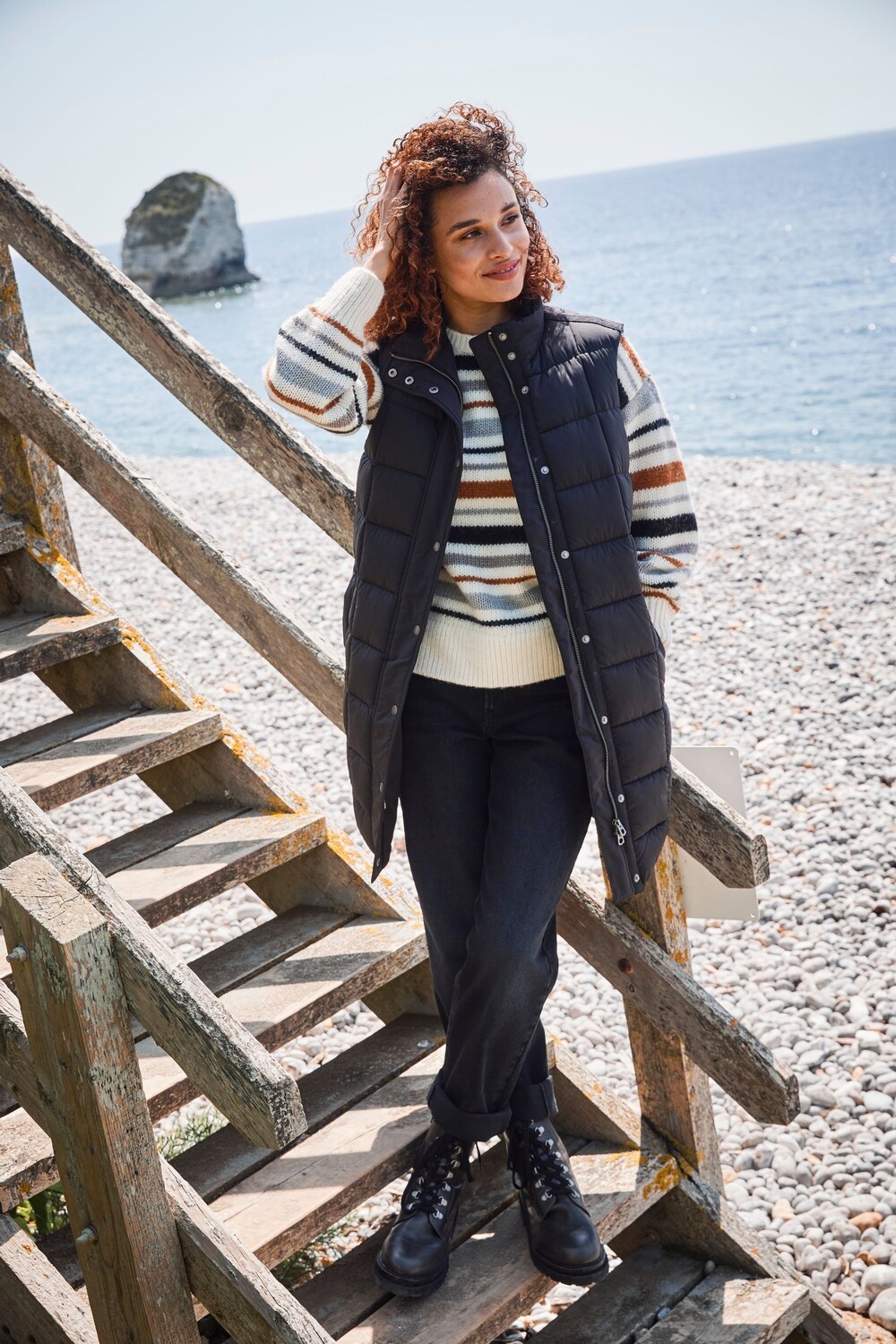 Сиена без рукавов с длинным вырезом Fat Face, черный
Сиена без рукавов с длинным вырезом Fat Face, черный