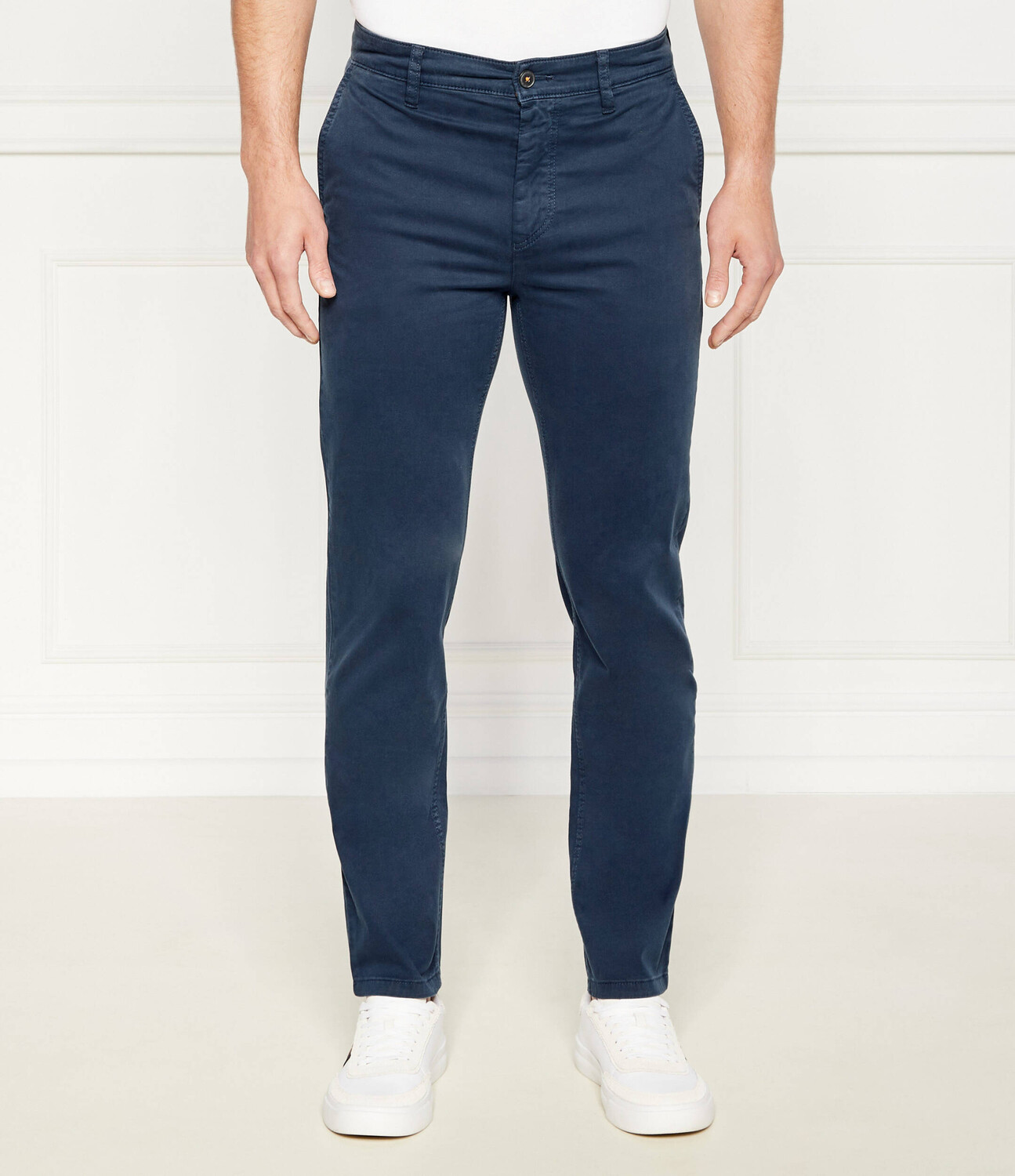 Брюки BOSS ORANGE chino Tapered fit, синий
Брюки BOSS ORANGE chino Tapered fit, синий