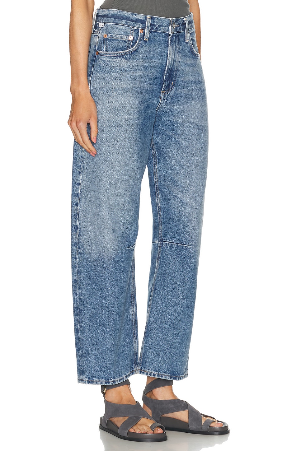 Джинсы женские Citizens of Humanity, цвет Pacifica
Джинсы женские Citizens of Humanity, цвет Pacifica