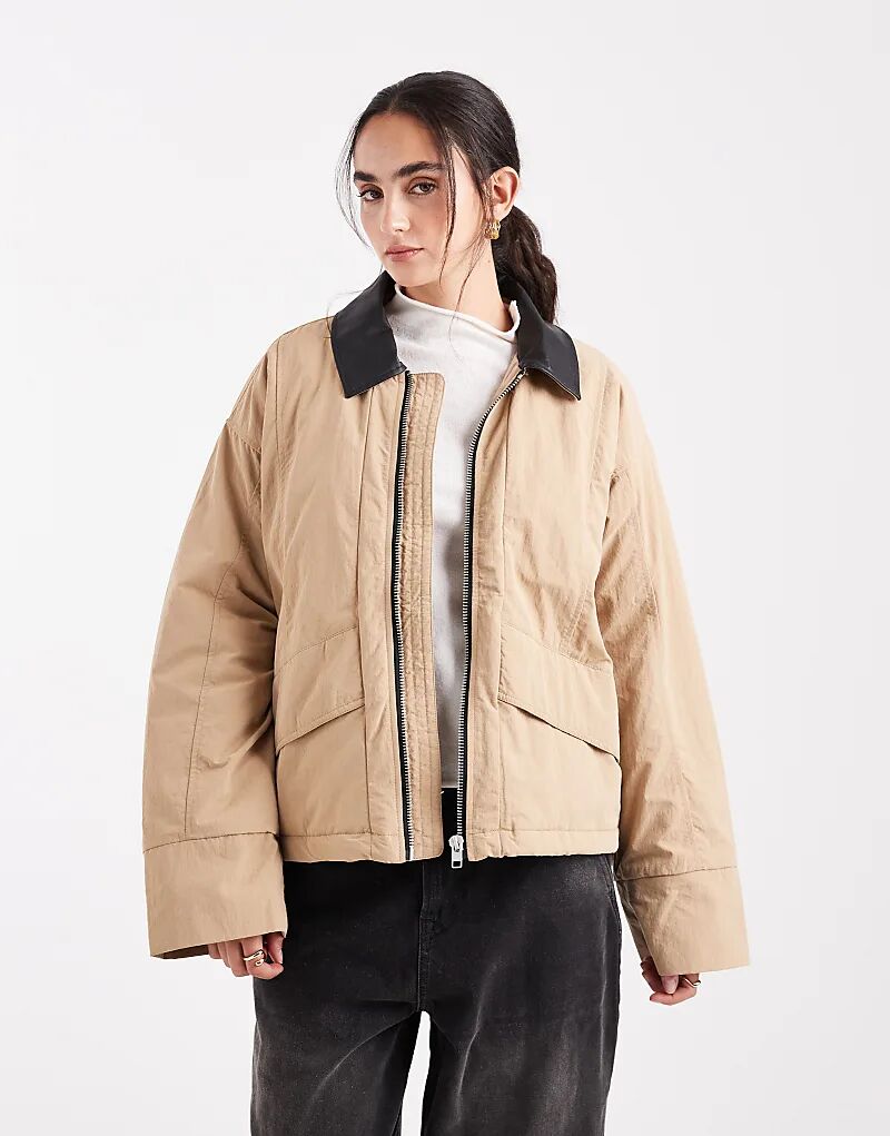 Водоотталкивающая куртка с легкой подкладкой Object Barn с воротником из искусственной кожи бежевого цвета
Водоотталкивающая куртка с легкой подкладкой Object Barn с воротником из искусственной кожи бежевого цвета