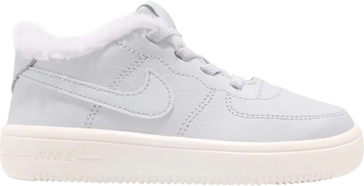 Кроссовки Nike Force 1 '18 SE TD 'Pure Platinum', синий
Кроссовки Nike Force 1 '18 SE TD 'Pure Platinum', синий