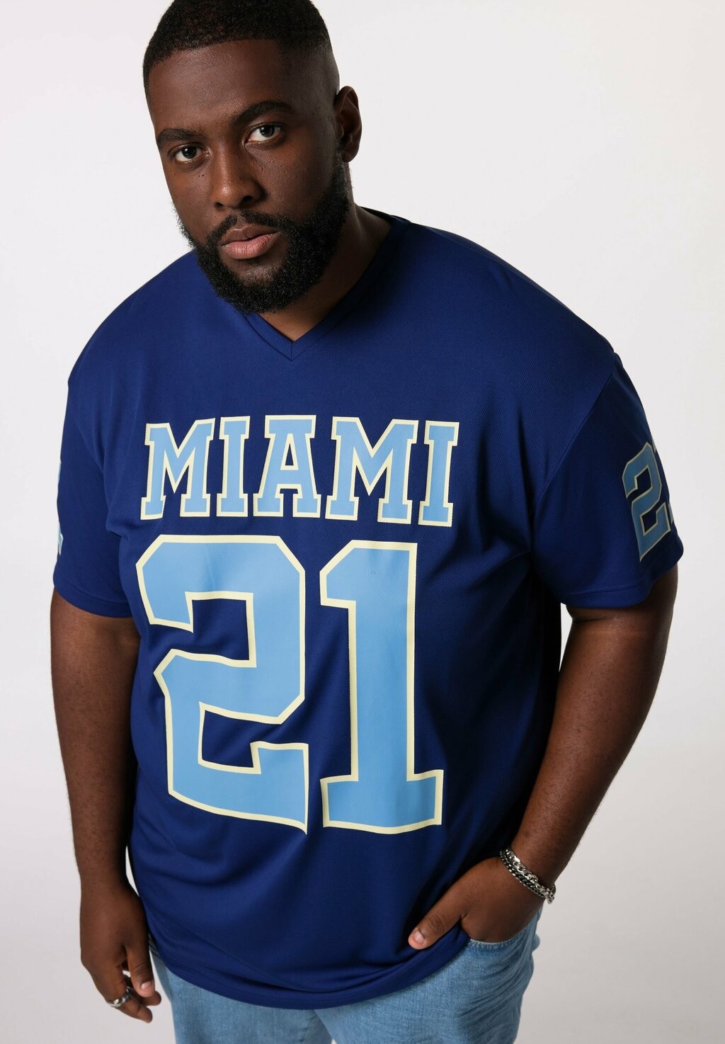 Футболка с принтом HALBARM FOOTBALL STHUGE, синий
Футболка с принтом HALBARM FOOTBALL STHUGE, синий