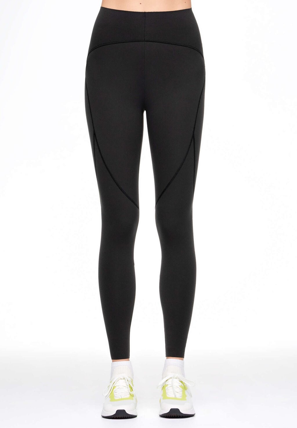 Тайтсы женские OYSHO комбинированного кроя, черный
Тайтсы женские OYSHO комбинированного кроя, черный