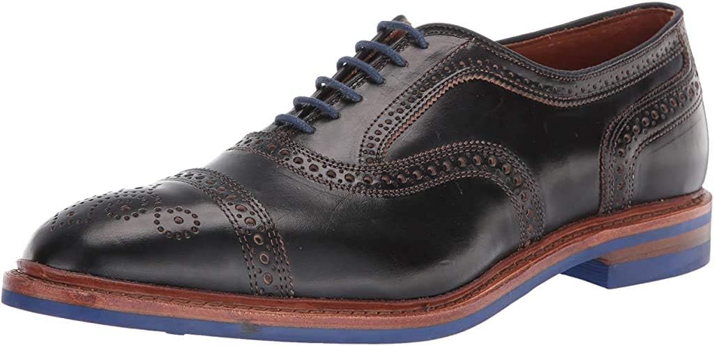 Туфли Allen Edmonds Strandmok с каплевидным носком и перфорацией, черный
Туфли Allen Edmonds Strandmok с каплевидным носком и перфорацией, черный