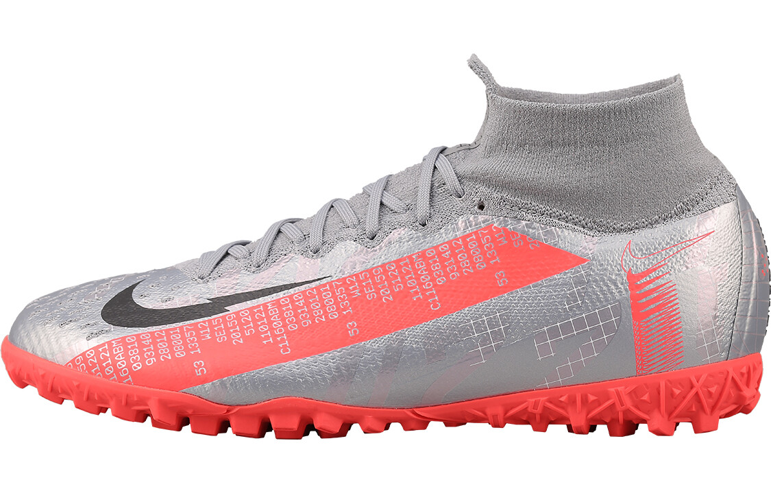 Футбольные кроссовки Nike унисекс
Футбольные кроссовки Nike унисекс