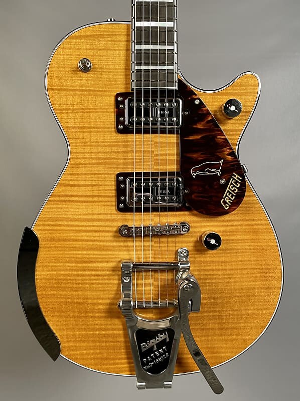 Электрогитара Gretsch G6134TFM-NH Nigel Hendroff Signature Penguin Amber Flame w/ Bigsby
Электрогитара Gretsch G6134TFM-NH Nigel Hendroff Signature Penguin Amber Flame w/ Bigsby