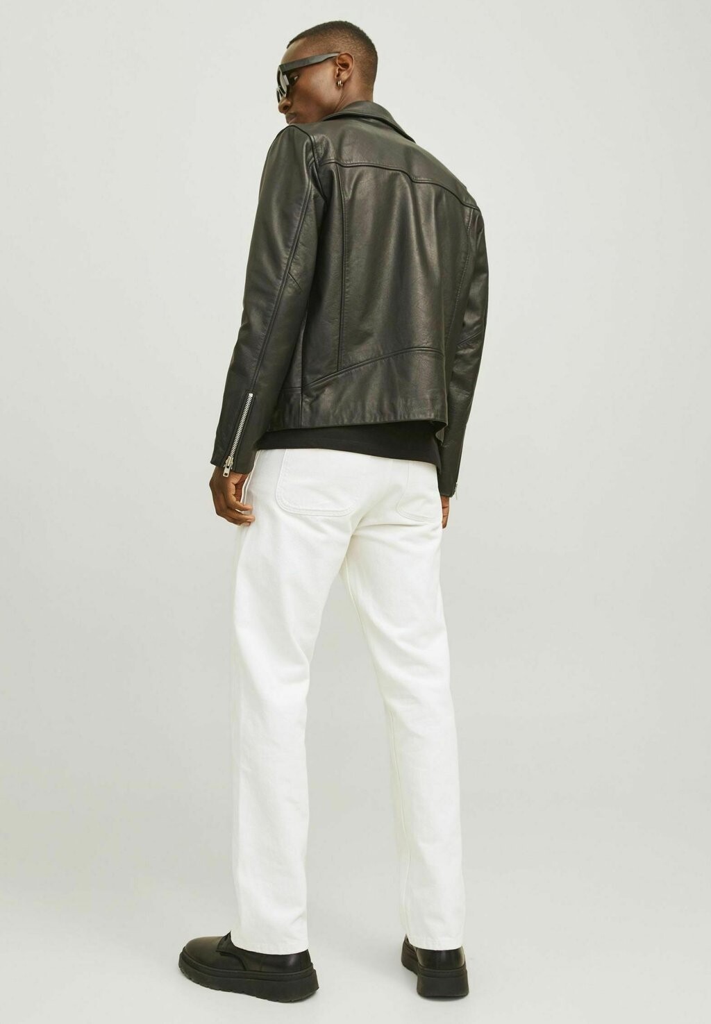 Джинсы свободного кроя JJIEDDIE JJWORKER Jack & Jones, бежевый
Джинсы свободного кроя JJIEDDIE JJWORKER Jack & Jones, бежевый