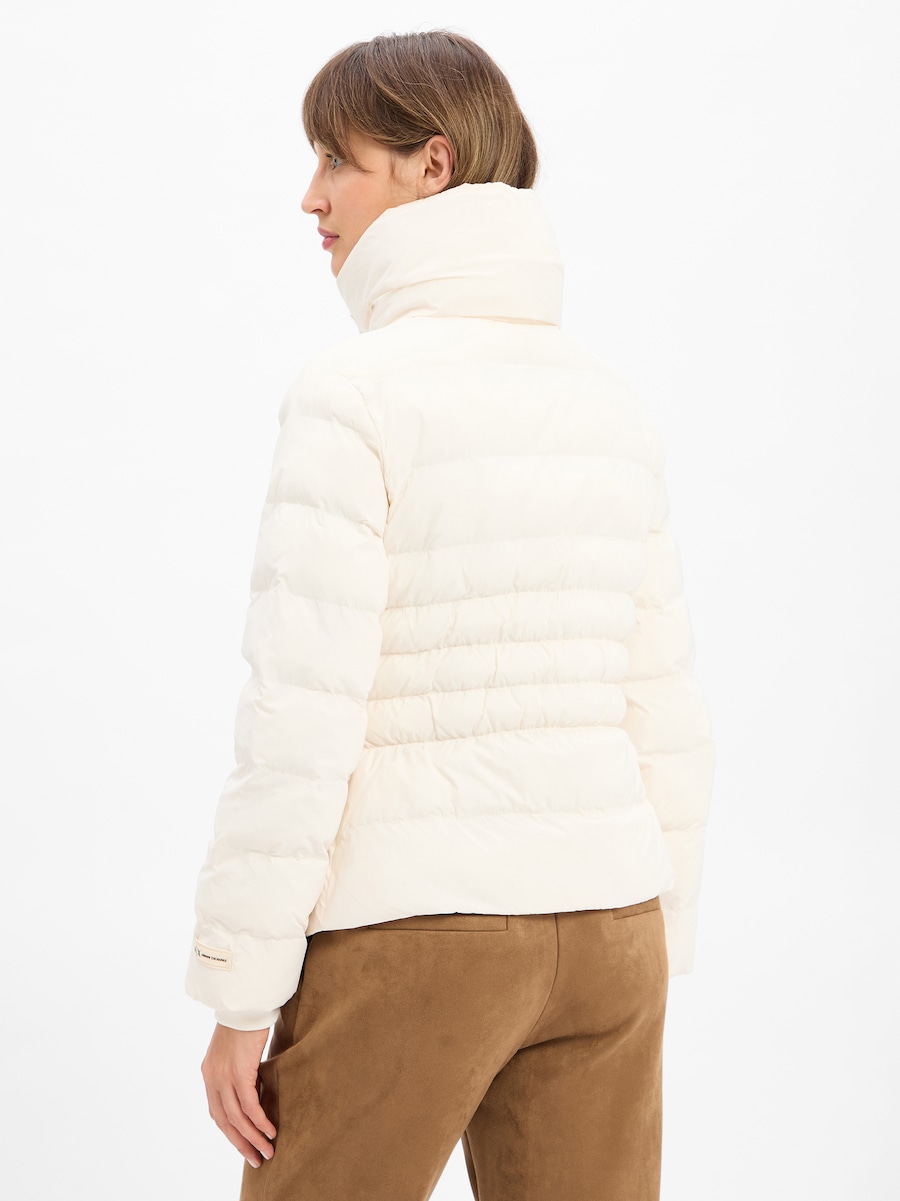 Зимняя куртка ARMANI EXCHANGE, белый
Зимняя куртка ARMANI EXCHANGE, белый