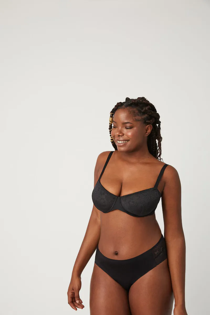 Легкий бюстгальтер пуш-ап без косточек со съемными чашками. Бесшовные с невидимой и термофиксированной отделкой Ysabel Mora, черный
Легкий бюстгальтер пуш-ап без косточек со съемными чашками. Бесшовные с невидимой и термофиксированной отделкой Ysabel Mora, черный