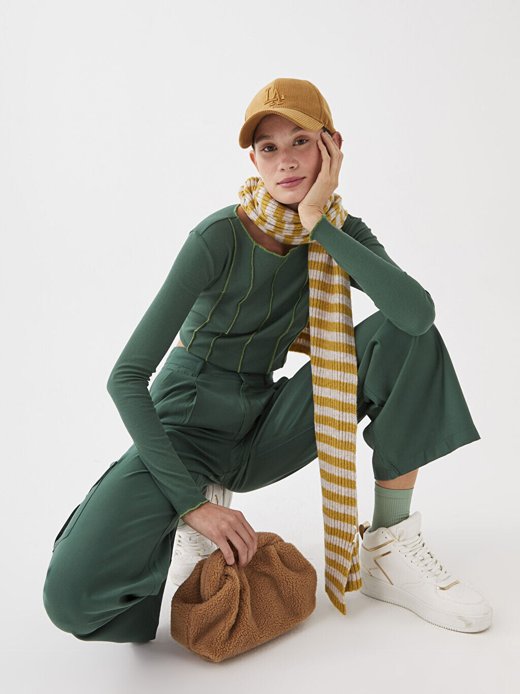 Женская футболка с круглым вырезом и длинным рукавом LCW Casual, Зеленый, Женская футболка с круглым вырезом и длинным рукавом LCW Casual
Женская футболка с круглым вырезом и длинным рукавом LCW Casual, Зеленый, Женская футболка с круглым вырезом и длинным рукавом LCW Casual